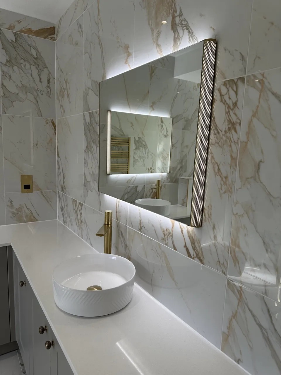 New first-floor extension en-suite: Double-Storey Rear Extension in Hampstead by Alb Homes