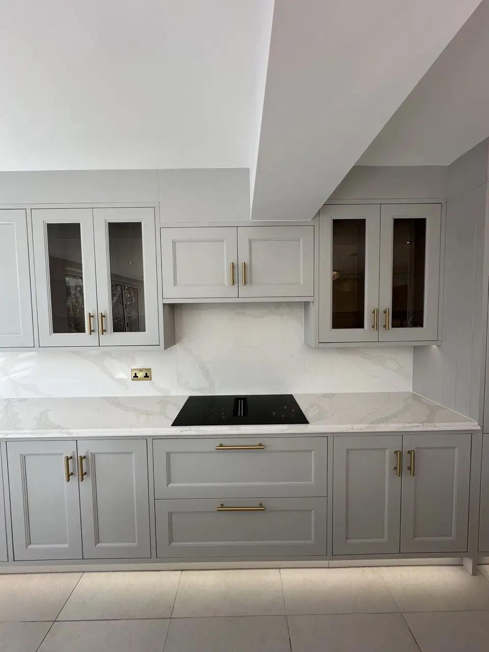 Induction hob: Double-Storey Rear Extension in Hampstead by Alb Homes