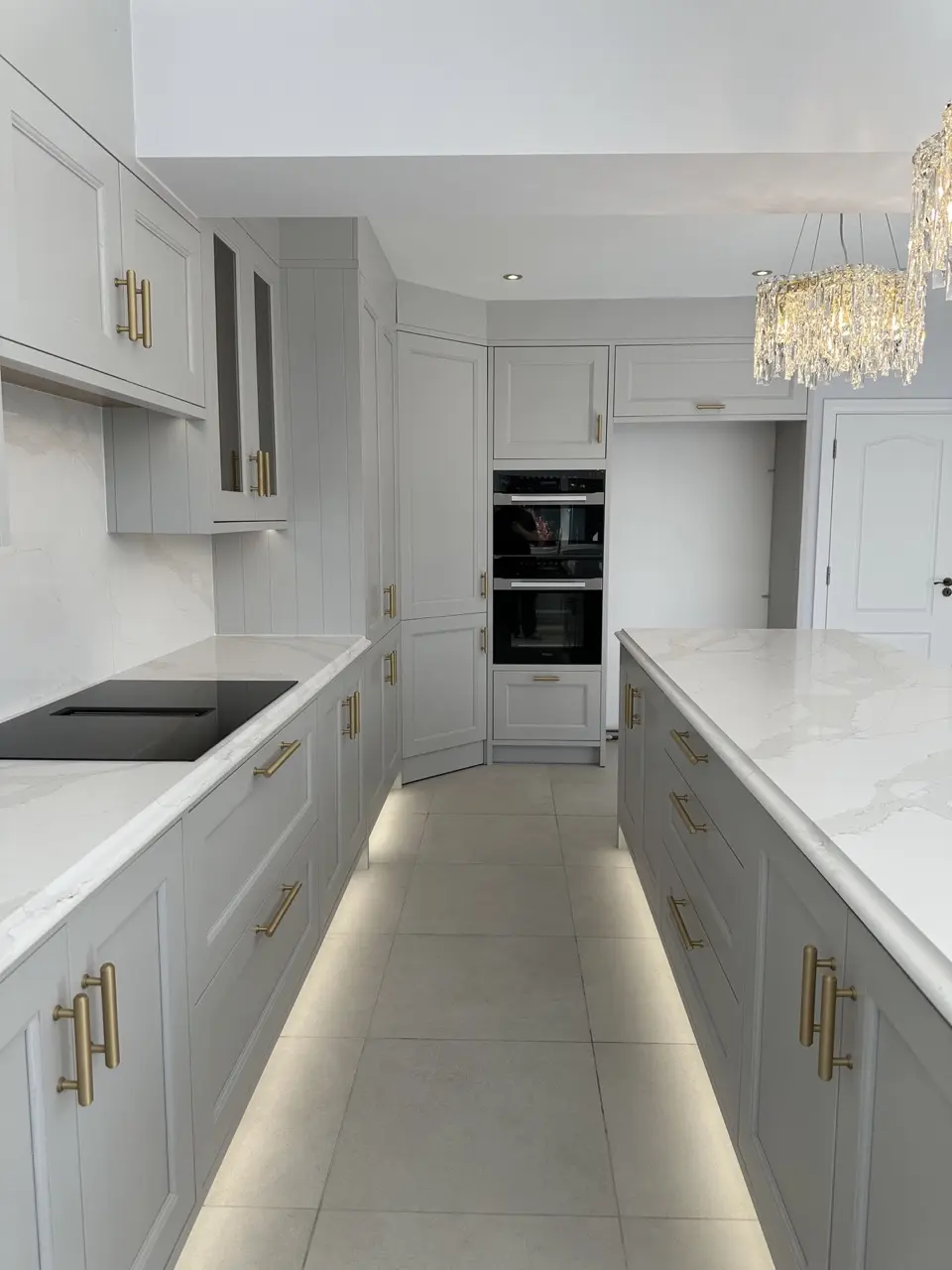 Integrated Miele ovens and plinth lighting: Double-Storey Rear Extension in Hampstead by Alb Homes